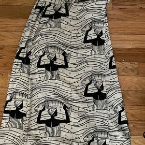 Black and White Maxi A-Line Skirt for Casual Wear